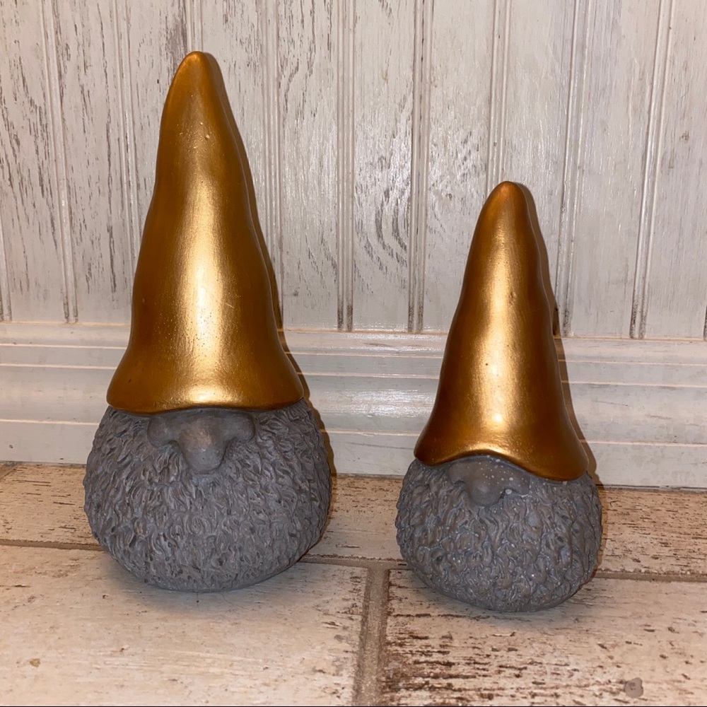 Smith & Hawken Concrete Garden Gnomes
